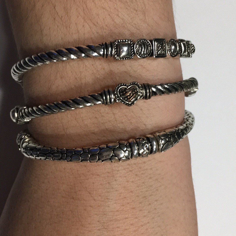Set of 3 silver stretch bracelets